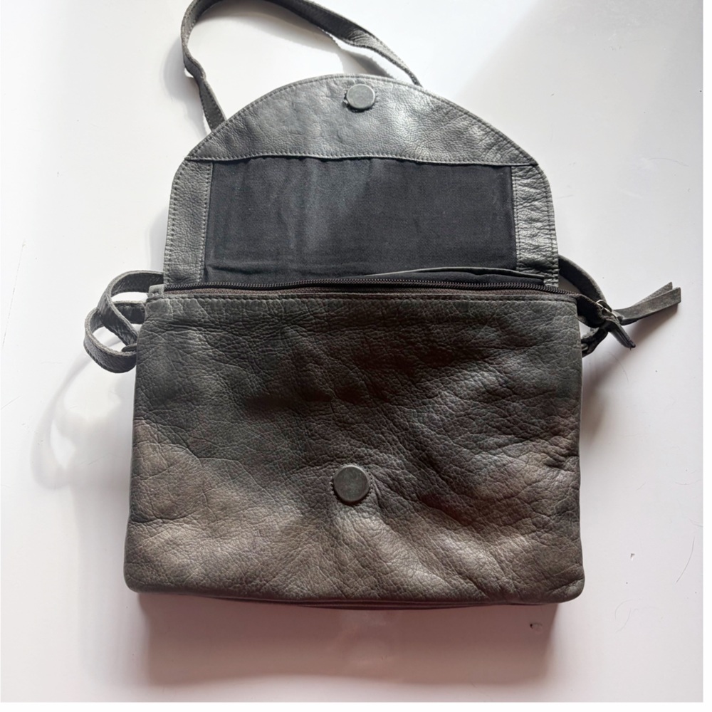 Latico Leather Marcus Crossbody Bag Charcoal - Picture 5 of 12